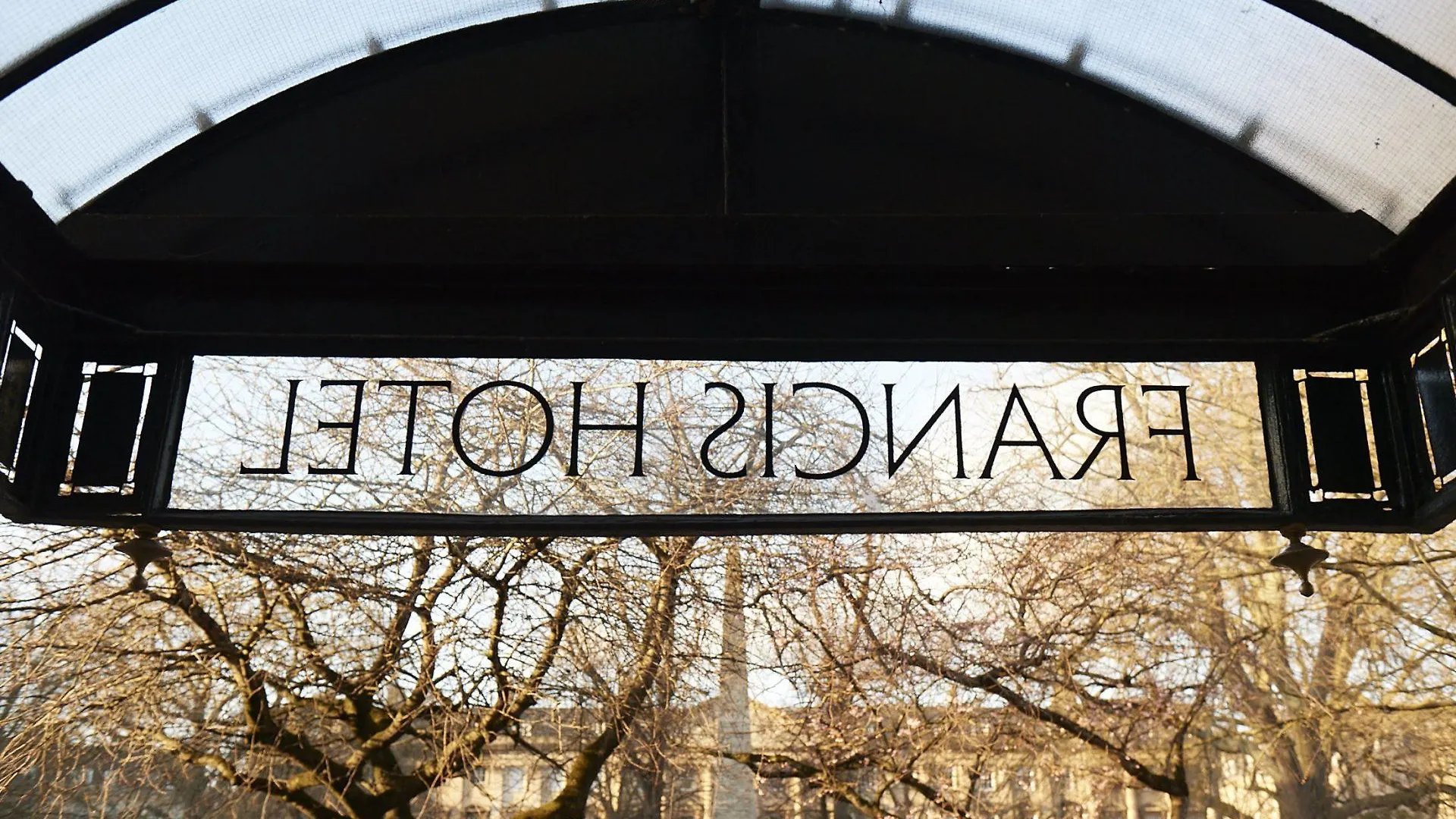 Francis Hotel Бат