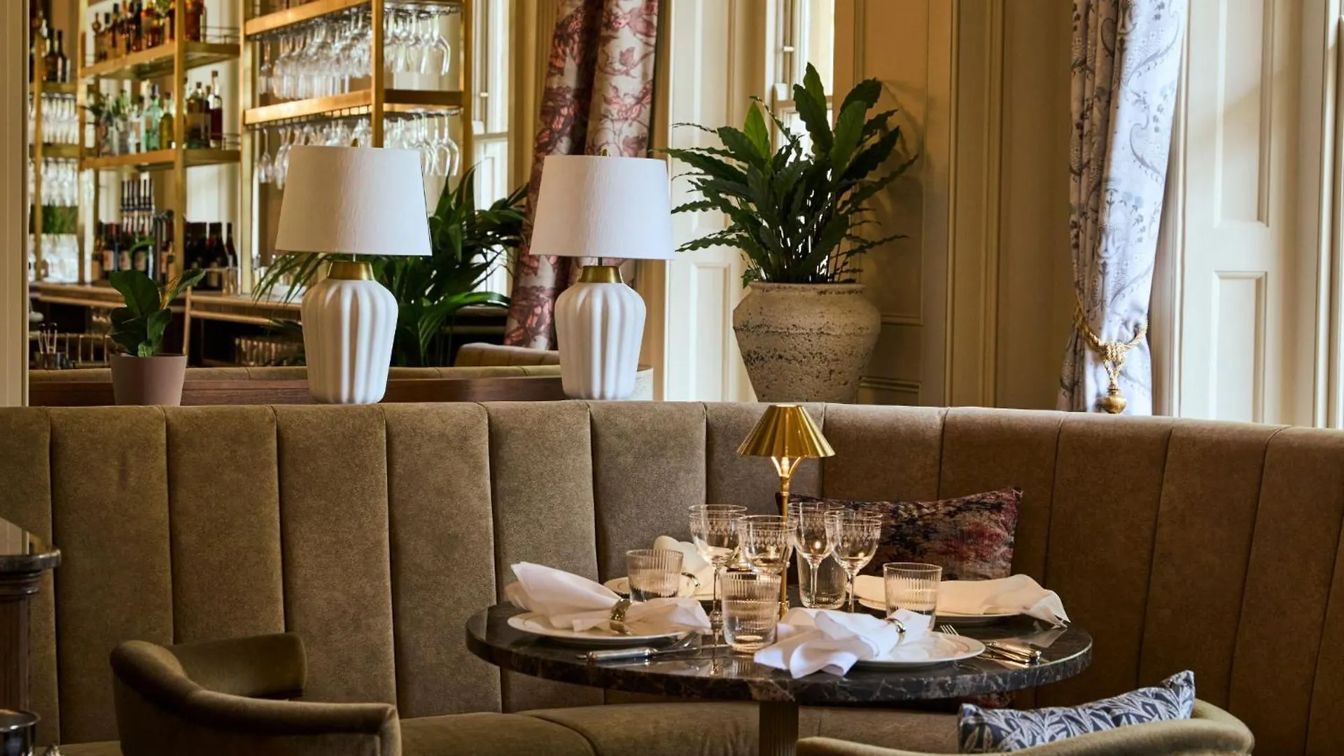 Francis Hotel Бат Великобритания