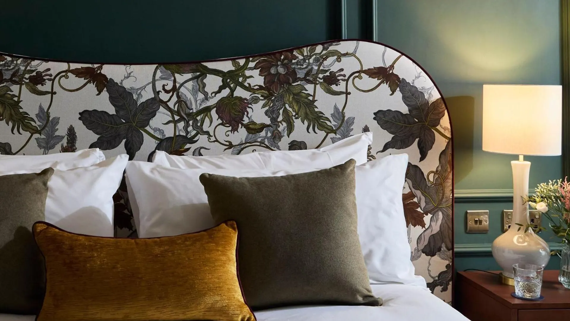 Francis Hotel Бат Великобритания