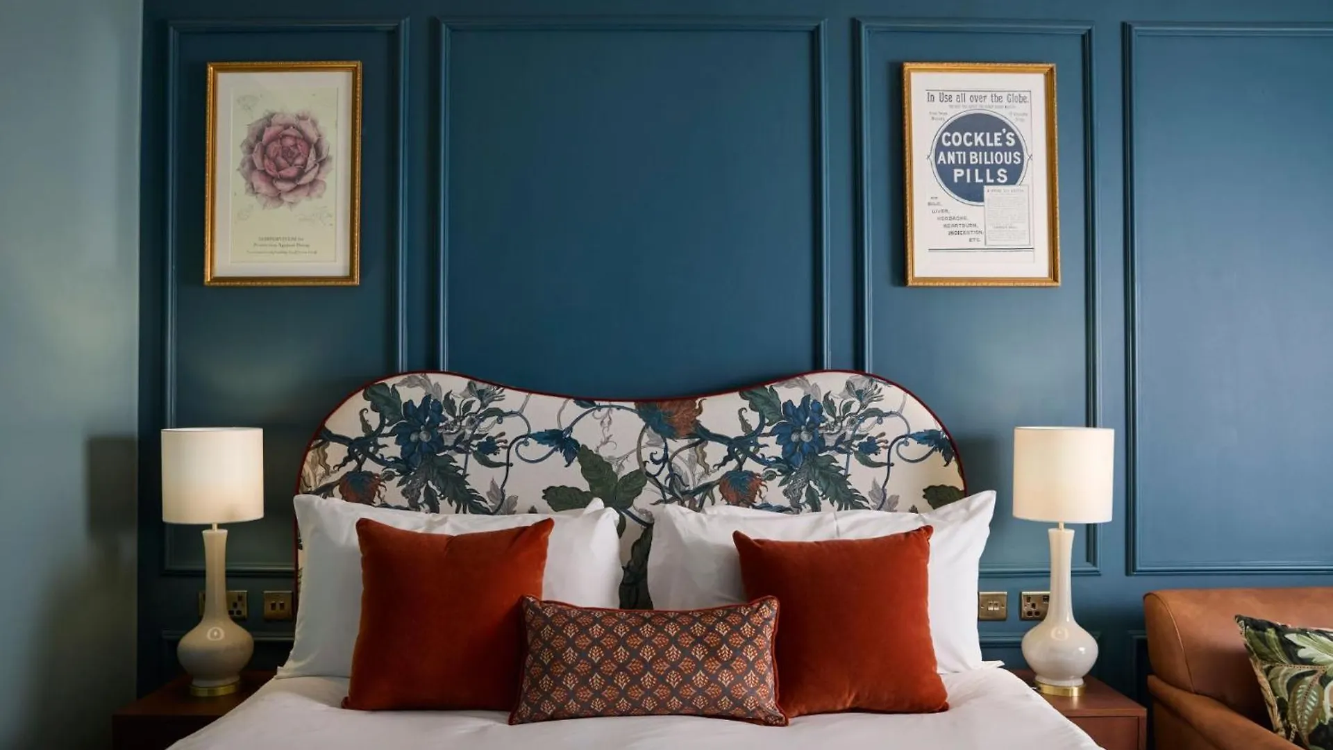 Francis Hotel Бат 4*,