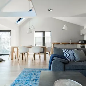 The Cliffside Loft - Distinctly Modern 3 Bdr Riverside Bath